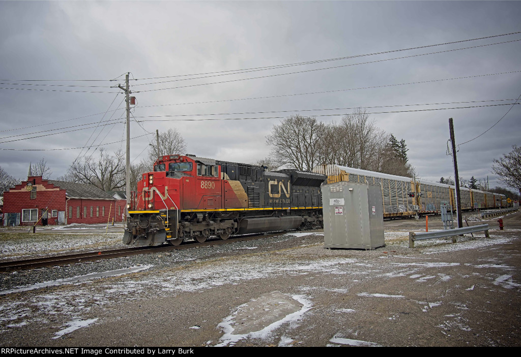 Southbound CN at Holly, MI